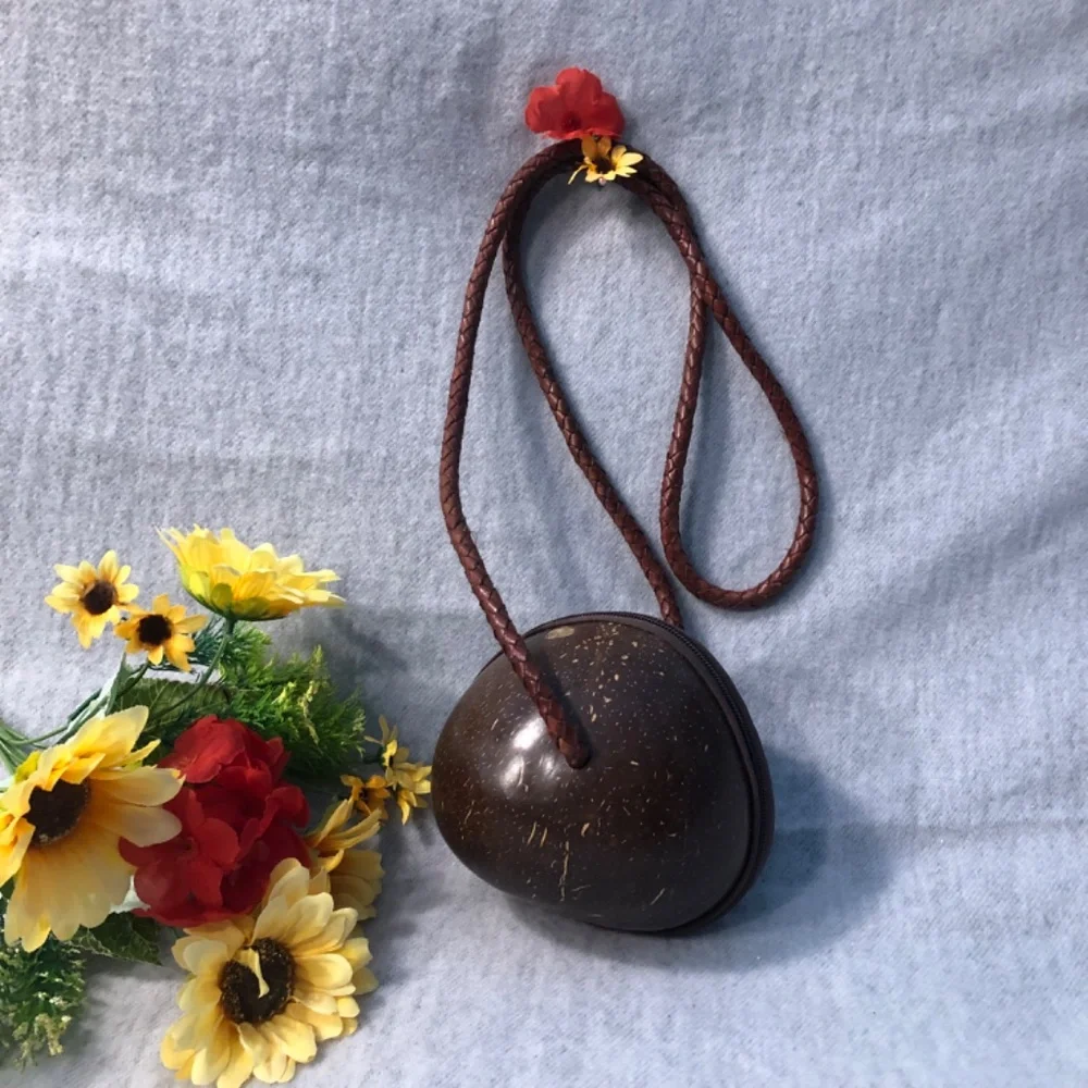 NWOT - Genuine Coconut Shell Shoulder Bag_2